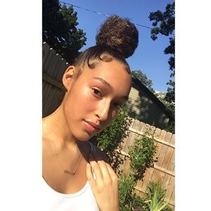 Meet your Posher, Vanessa